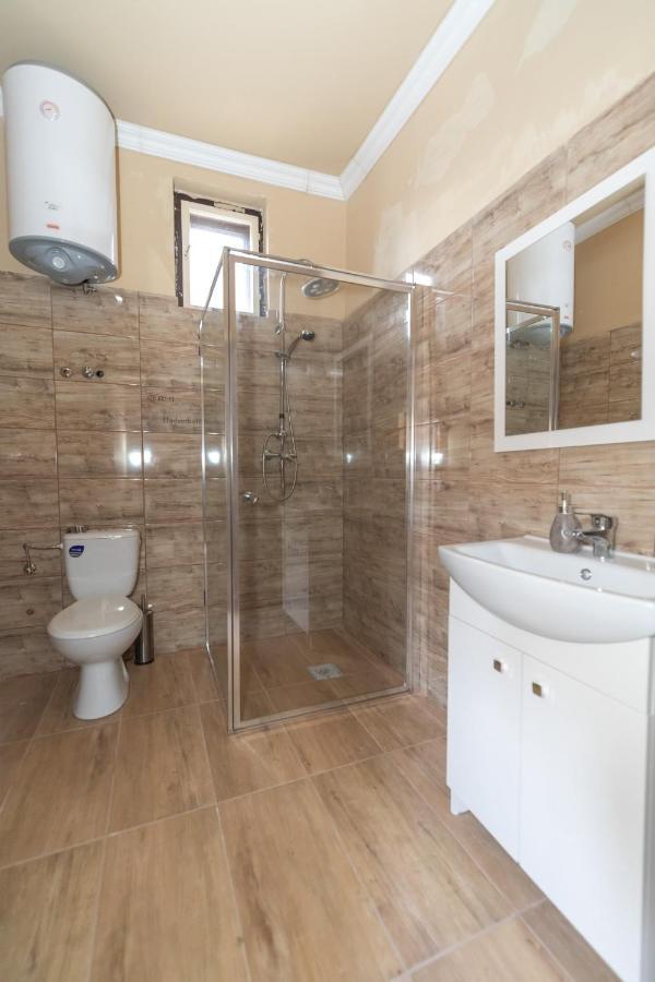 Апартаменты Ivanhoe Apartman Ньирбатор Экстерьер фото