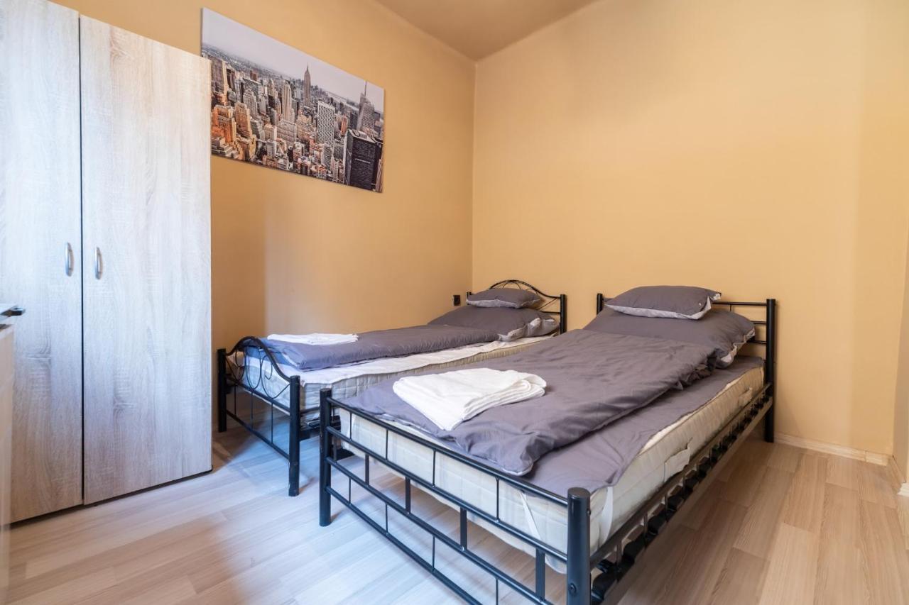 Апартаменты Ivanhoe Apartman Ньирбатор Экстерьер фото