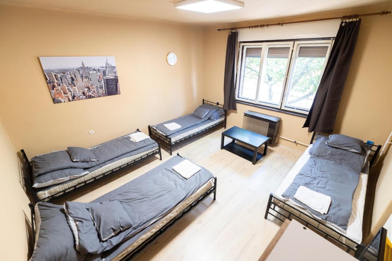 Апартаменты Ivanhoe Apartman Ньирбатор Экстерьер фото